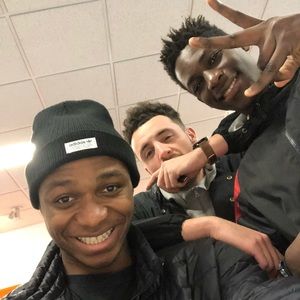 Meet your Posher, Max